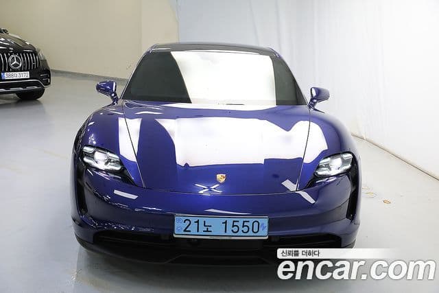 Porsche Taycan 2