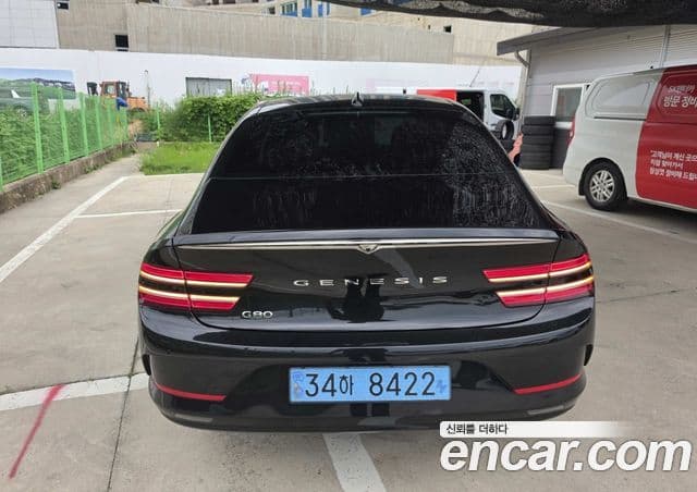Genesis Electrified G80 (RG3) 3
