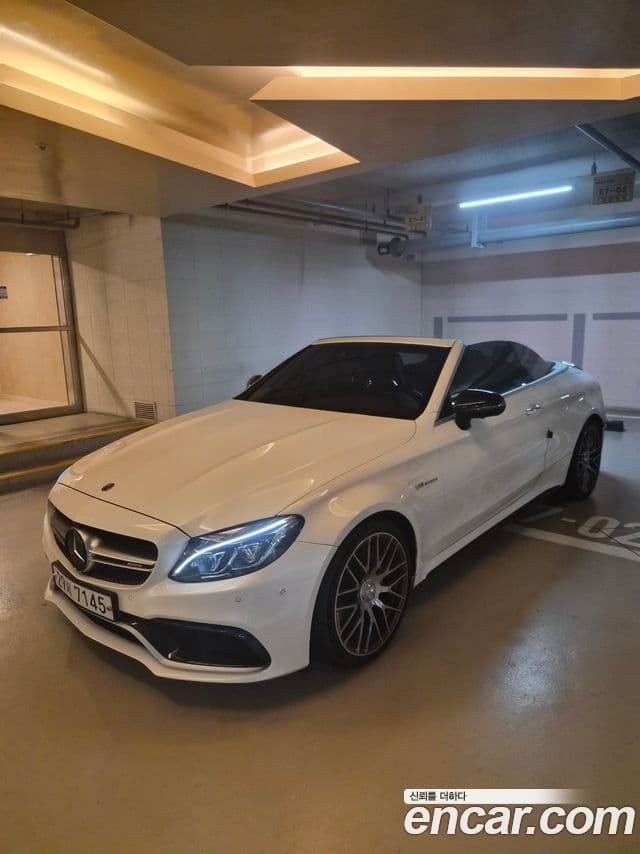 Mercedes-Benz C-Class W205 1