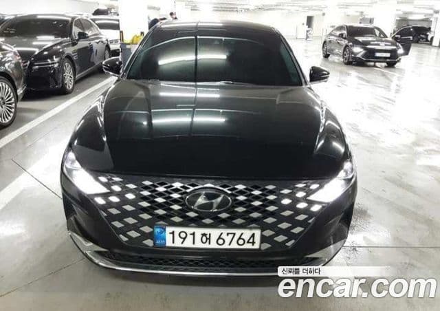 Hyundai The New Grandeur IG Hybrid 1