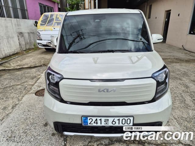 Kia The New Kia Ray 1