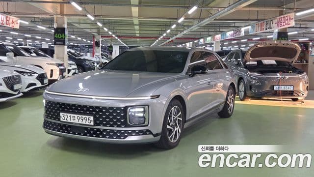 Hyundai Grandeur (GN7) 2