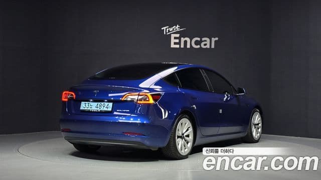 Tesla Model 3 2