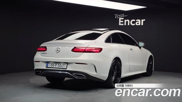 Mercedes-Benz E-Class W213 2
