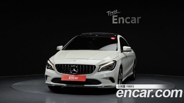 Mercedes-Benz CLA-Class C117 3
