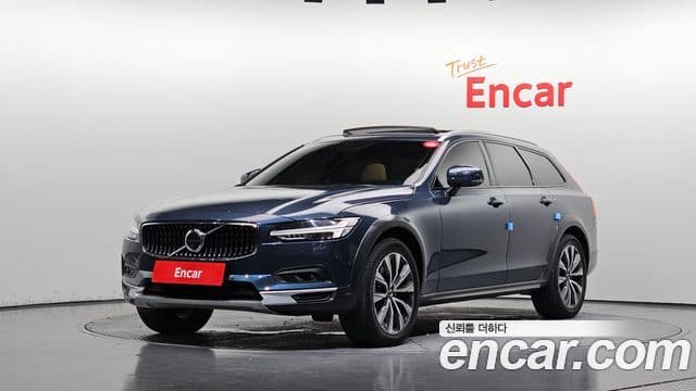 Volvo V90 Cross Country 1