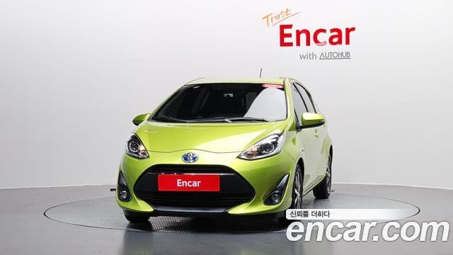 Toyota Prius C 3
