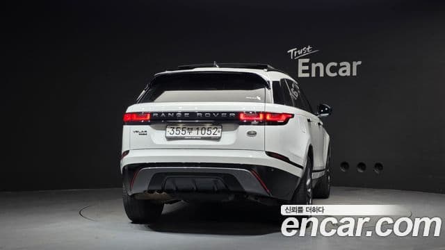 Land Rover Range Rover Velar 4