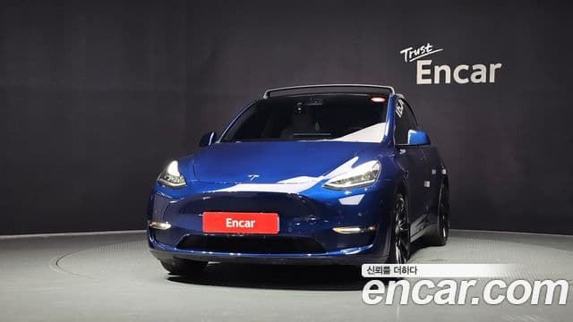 Tesla Model Y 3