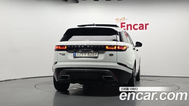 Land Rover Range Rover Velar 4