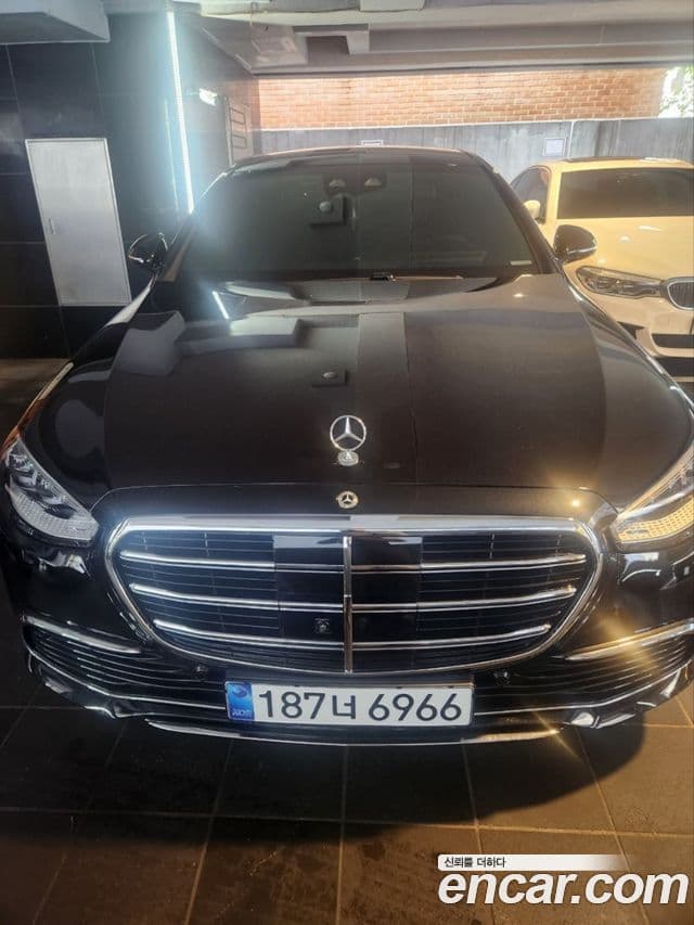 Mercedes-Benz S-Class W223 1