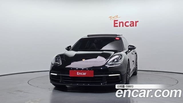 Porsche Panamera (971) 3