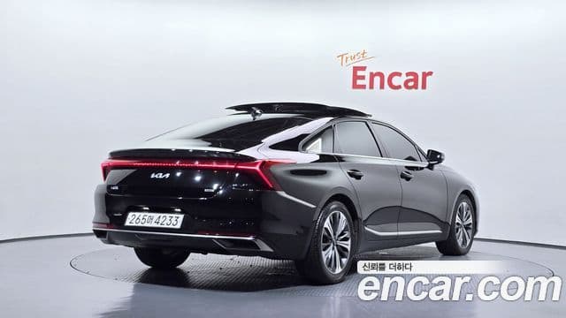 Kia K8 Hybrid 2