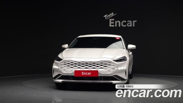 Kia K8 Hybrid 3