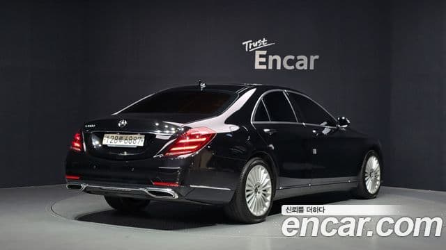 Mercedes-Benz S-Class W222 2
