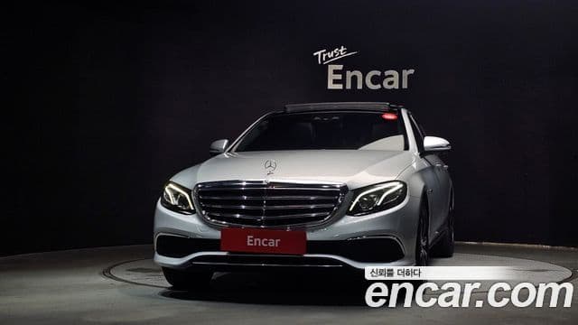 Mercedes-Benz E-Class W213 3