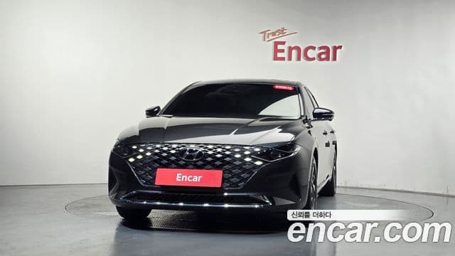 Hyundai The New Grandeur IG Hybrid 3