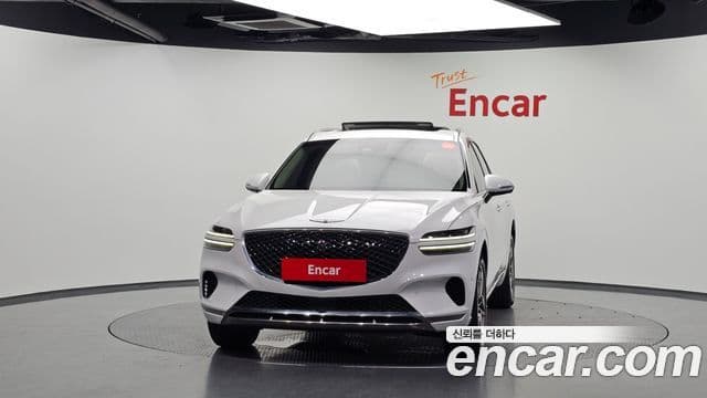 Genesis GV70 3