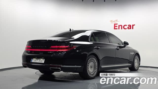 Genesis G90 2