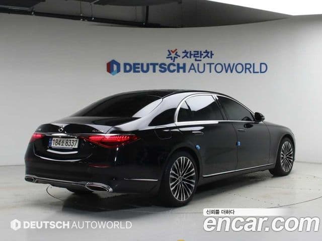 Mercedes-Benz S-Class W223 2