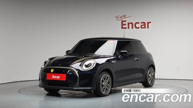 MINI Cooper Electric 1