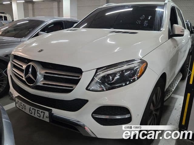 Mercedes-Benz GLE-Class W166