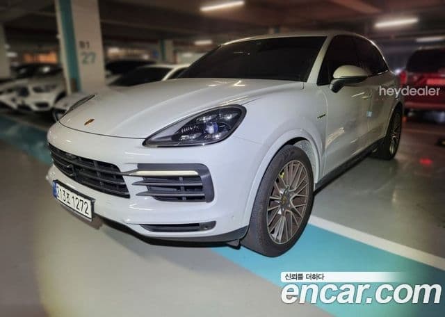 Porsche Cayenne (PO536) 3