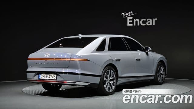 Hyundai Grandeur Hybrid (GN7) 2
