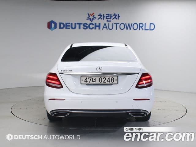 Mercedes-Benz E-Class W213 3