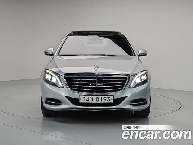 Mercedes-Benz S-Class W222