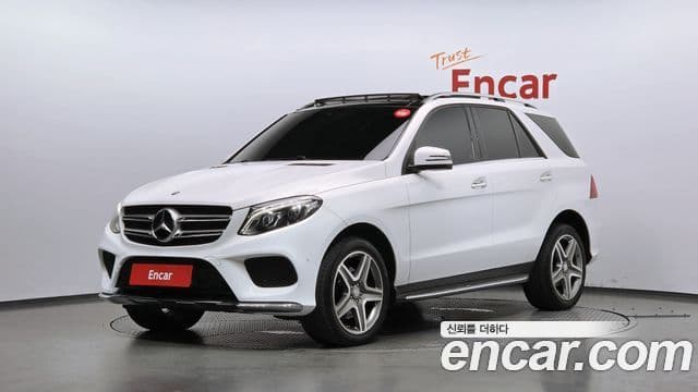 Mercedes-Benz GLE-Class W166