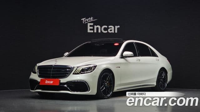 Mercedes-Benz S-Class W222