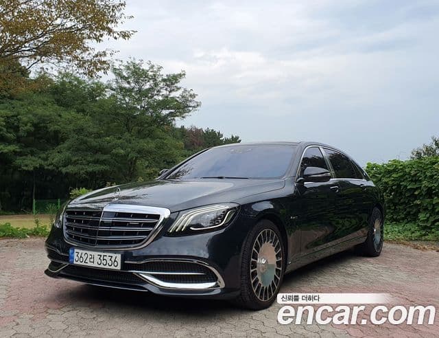 Mercedes-Benz S-Class W222