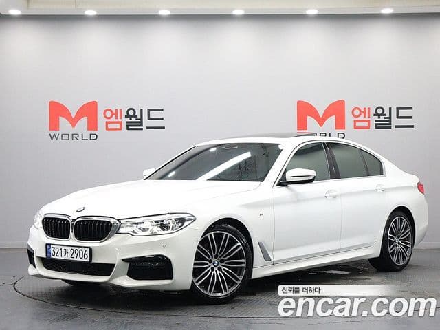 BMW 5 Series (G30)