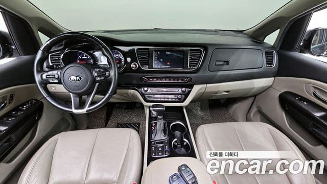 Kia The New Carnival 4