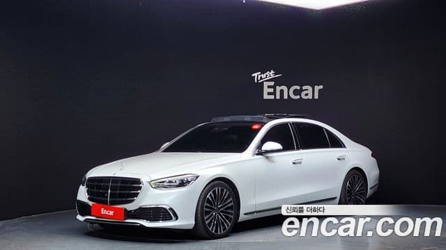 Mercedes-Benz S-Class W223 1