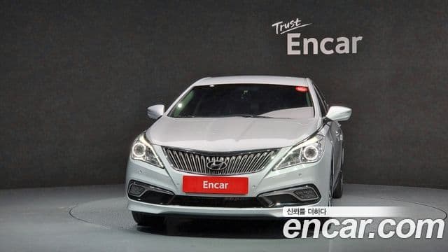 Hyundai Grandeur HG Hybrid 3