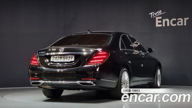Mercedes-Benz S-Class W222 2