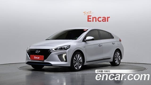 Hyundai Ioniq Hybrid 1