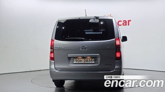 Hyundai The New Grand Starex 4