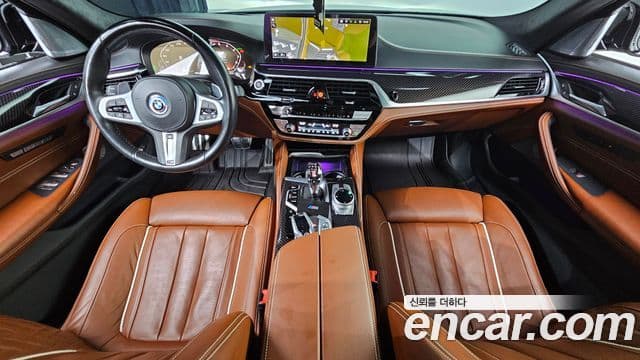 BMW 5 Series (G30) 4