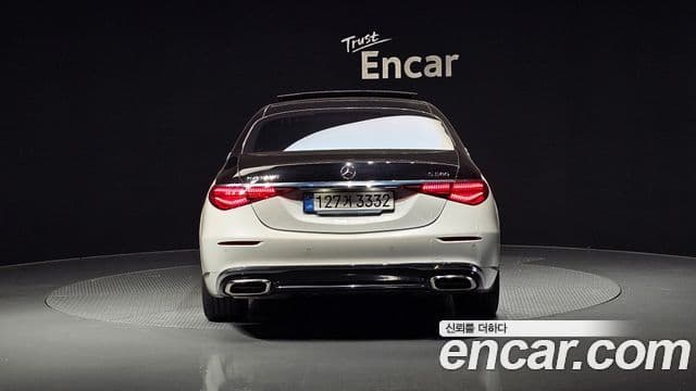 Mercedes-Benz S-Class W223 4