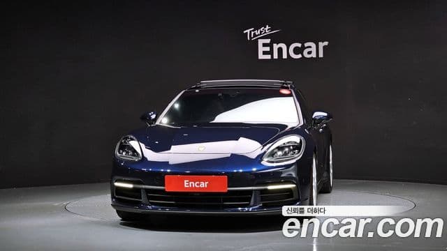 Porsche Panamera (971) 3