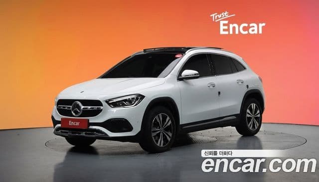 Mercedes-Benz GLA-Class H247 1