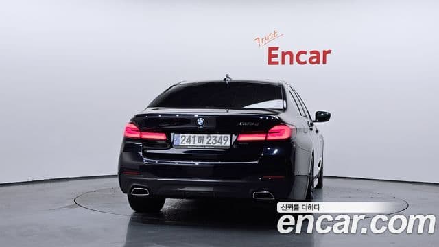 BMW 5 Series (G30) 3