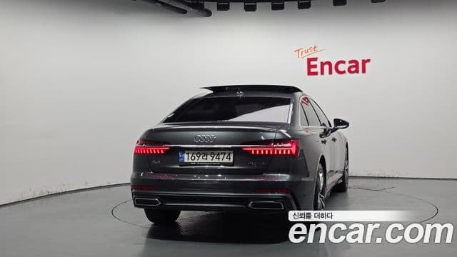 Audi A6 (C8) 3