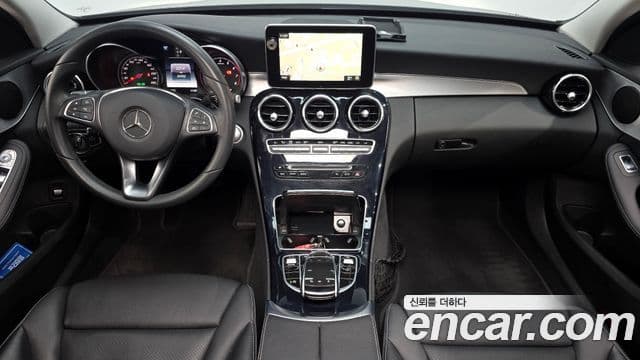 Mercedes-Benz C-Class W205 4