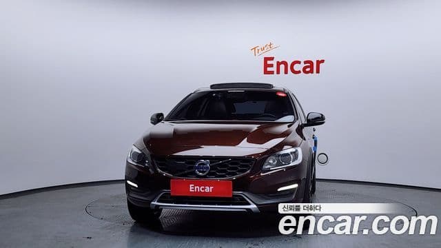 Volvo V60 Cross Country 3