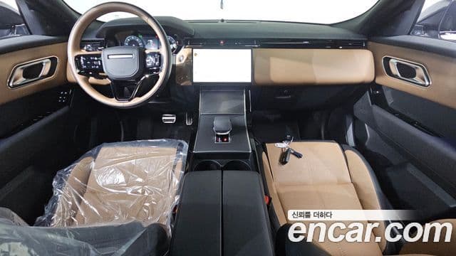 Land Rover Range Rover Velar 4
