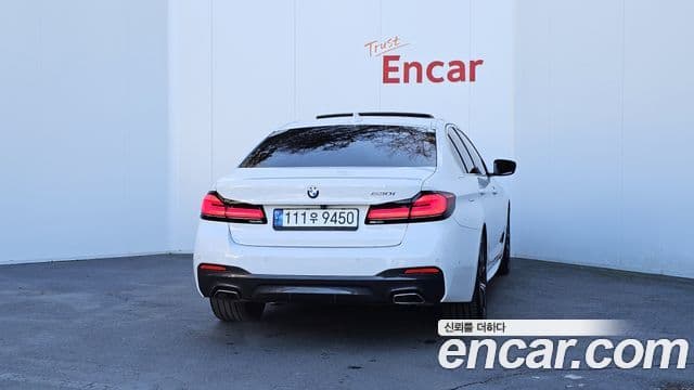 BMW 5 Series (G30) 3